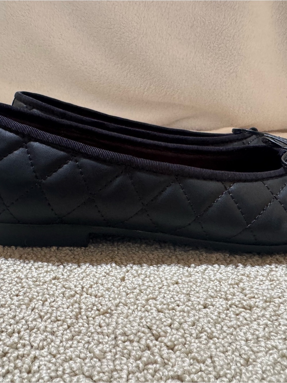 CHANEL Black Quilted Leather CC Logo Ballet Flats - Picture 10 of 10